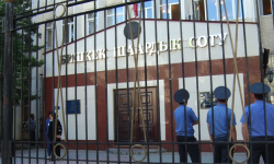 Бишкек шаардык соту экс-мэрлерге карай чечимди өзгөрткөн жок 