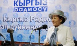 Гүлсүн Мамашева: Чыгармачыл адамда өзүн-өзү алып жүрүү - чоң эмгек