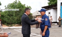 Жалал-Абад шаарында куткаруучулар сыйланды