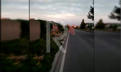 Көк-Жар: тротуардын жоктугунан улам тургундар унаа жолу менен басууга аргасыз