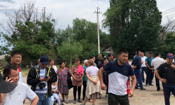 Орок айылында жергиликтүү эл кайрадан чогулууда (видео)