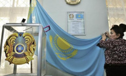 Бүгүн Казакстанда президенттик шайлоо өтүп жатат