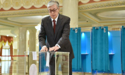 Казакстан: Касым-Жомарт Токаев атаандаштарынан алдыда 