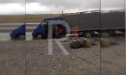 Жети-Өгүз: көпүрөнүн жоктугунан айыл тургундары азап чегүүдө