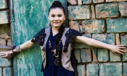 Ырчы Минюра Рахимжанова продюсер издейт