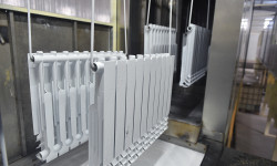 Бишкекте жылытуучу радиатор чыгарган завод ишке кирди 