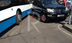 Бишкек: аялдаманы ээлеген таксилер