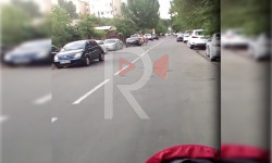 Бишкек: Элебаев көчөсүндө эл басканга тротуар жок