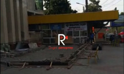 Тротуардын үстүндө жүргүзүлгөн курулуш иштери 