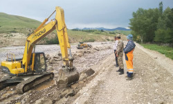 Жалал-Абад облусунун аймагындагы дарыялардын жээктери бекемделүүдө