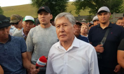 Ички иштер министрлиги Атамбаевдин кармалганын билдирди 