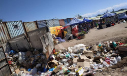 Бостери: "Ярмарка" базарында таштандылар тазаланбайт