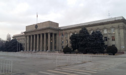 Өкмөт жалган маалымат тараткандарга чара көрөт 