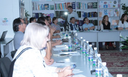 Жарандарды жалган маалыматтардын таасиринен коргоо боюнча тегерек стол өттү