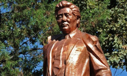 Төрөбай Кулатов менен Султан Ибраимовго эң жогорку даражадагы сыйлык ыйгарылды 