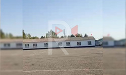 Эски мектеп, тар бөлмөдөн билим алган окуучулар