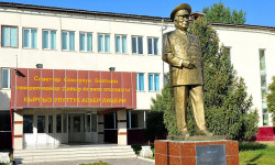 Аскер лицейинен курсанттар эмне үчүн уруксатсыз чыгып кетишкен? 