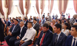 Өкмөт менен Экономика министрлиги ишкерлерди сыйлады