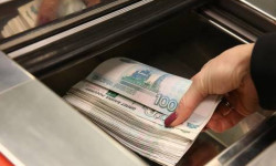 Россиядан акча которуу лимитин көтөрүү аракети жүрүүдө 