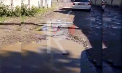 Жамгыр жааганда баткакка айланган жол