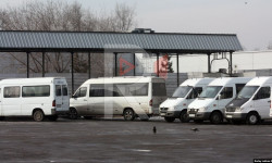 Нарын: эс алуу күндөрү маршруттук каттам жүрбөй жатат