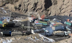 Кара-Кече: оор жүк ташыган унаалар 2 күндөн бери өтө албай турат