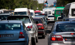 Өкмөт ЕАЭБтен унаага бажы төлөмдөрүнүн мөөнөтүн узартуу өтүнүчү менен кайрылат 