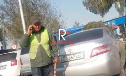 Бишкектин Алма-Ата көчөсүнүн бир тилкеси унаа токтотуучу жайга айланды 