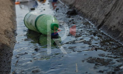 Арыкка толгон таштандылар