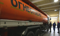 Казакстан күйүүчү майга чектөө киргизди