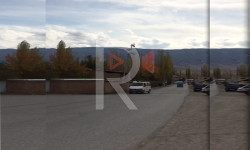 Исфана: мектептин жанындагы жолдо жол белгилер жок