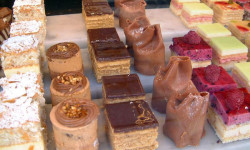 "Ашкана ажары": "Птифур" Франция таттуусу 