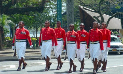 "Улуттук кийимдер": Фиджи элинин улуттук кийими