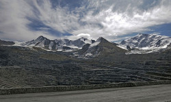 "Кумтөр" кенинде издөө жана куткаруу иштерин күчөтүү тапшырмасы берилди 