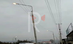 Жалал-Абад шаарындагы күндүзү күйүп турган жарыктандыруучу чырактар