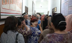 Ноокат: Бакыт үйүндө кезек күткөндөр