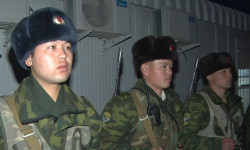 Мекен чегинин коргоочулары күчөтүлгөн тартипте иштеп жатат