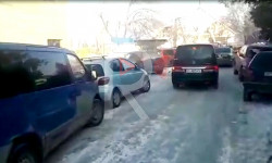 Новопавловка: көчөнүн жолун торогон унааларга чара көрүлсө