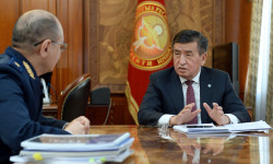 Президент юстиция органдарындагы санариптештирүүнүн жүрүшү менен таанышты