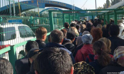 Казакстандан келген жарандарга жардамдарды кабыл алуу пункттары иштейт