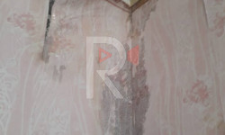 Кара-Балта: үйдүн төбөсүнөн аккан суу