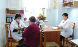 Быйыл дарыгерлер менен медайымдардын эмгек акылары жогорулайт