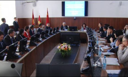 Кытайдын элчисинин катышуусунда коронавируска каршы күрөшүү боюнча жыйын өттү