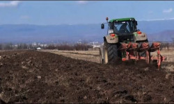 Кубатбек Боронов: күйүүчү май менен камсыздоодо көйгөй болбойт 