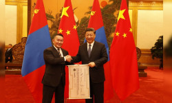 Монголия президенти Халтмагийн Баттулга расмий визит менен Кытайга барды 