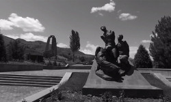 Бишкекте репрессия курмандыктары эскерилди