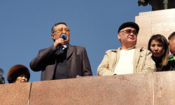 УКМК: экс-депутат Каныбек Осмоналиев митингди уюштурууга шектүү катары кармалды 