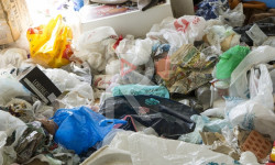 Беловодское: таштанды таштоочу жайда урналар жок