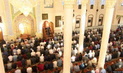 Тажикстанда коронавируска байланыштуу мечиттерде намаз окубай туруу сунушталды