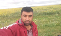 Анжиянда район башчысын сындаган блогер камакка алынды